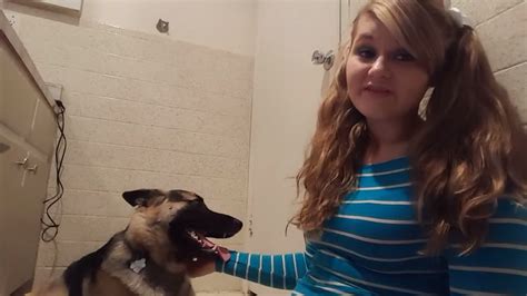 Skinny woman feels dog cock in her pussy for the first time